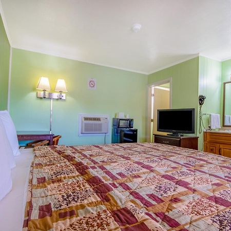 Oyo Travelier Motel Macon Exterior foto
